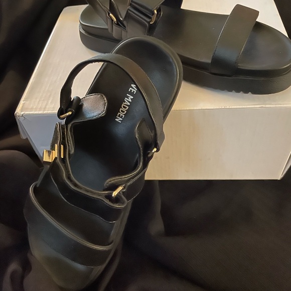 Steven By Steve Madden Black Kids Sandals - Picture 1 of 1